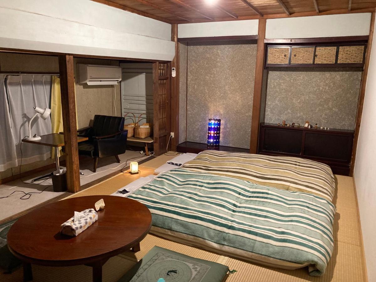 Guesthouse Kojiya 暮らしをつくる宿 旧糀屋 Fukutsu Exteriér fotografie